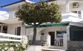 Apartments And Rooms Florijan